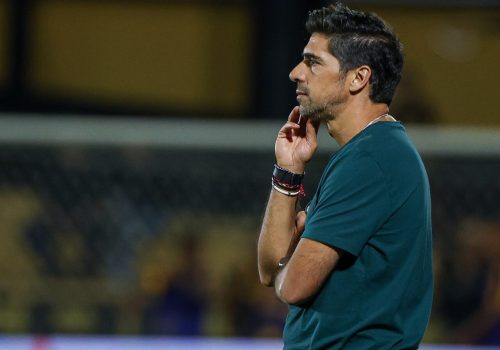 Abel à beira do campo na goleada sofrida pelo Palmeiras no Paulistão – Fabio Menotti/Palmeiras