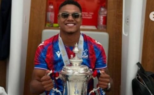 jogador-do-flamengo-conquista-titulo-na-inglaterra-ao-vencer-o-manchester-city-orgulho.jpg