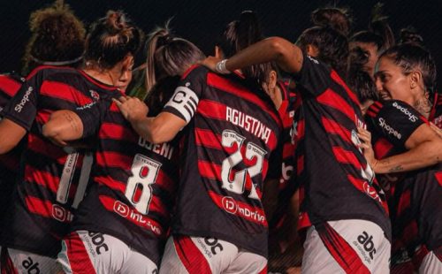 jogador-do-flamengo-expressa-tristeza-apos-derrota-para-o-corinthians-no-brasileirao-futebol-e-assim.jpeg