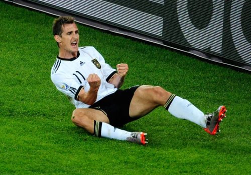 Miroslav Klose é polonês, mas mudou-se para a Alemanha ainda criança, naturalizando-se.
