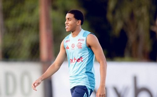 joshua-treino-flamengo-ct-ninho-do-urubu.jpg