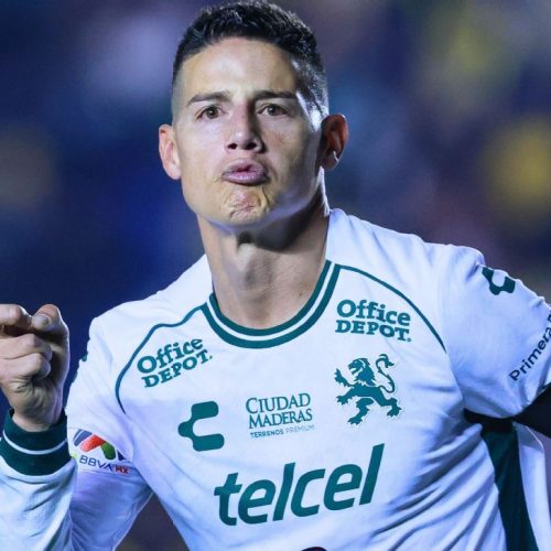 O meio-campista está sem contrato desde dezembro, quando seu vínculo com o León, do México, t...