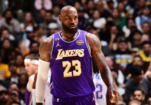 Stephen Curry, astro dos Warriors, ficará fora do All-Star Game por problema no joelhoESPN.com.br