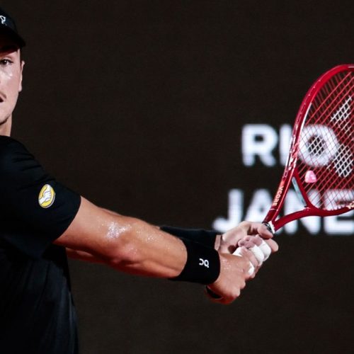 Quem é o 'brasileiro de berço' que sonha com título do Rio Open para coroar volta por cima no ...