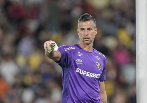 Apesar do elogio, Diego Alves ressaltou que a escolha final passa por critérios do treinador.