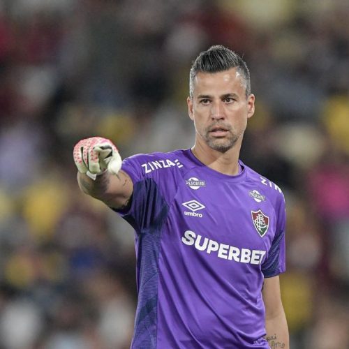 Apesar do elogio, Diego Alves ressaltou que a escolha final passa por critérios do treinador.