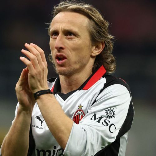 O croata disputou 32 jogos na atual campanha, número que coloca muitos craques do futebol mundia...