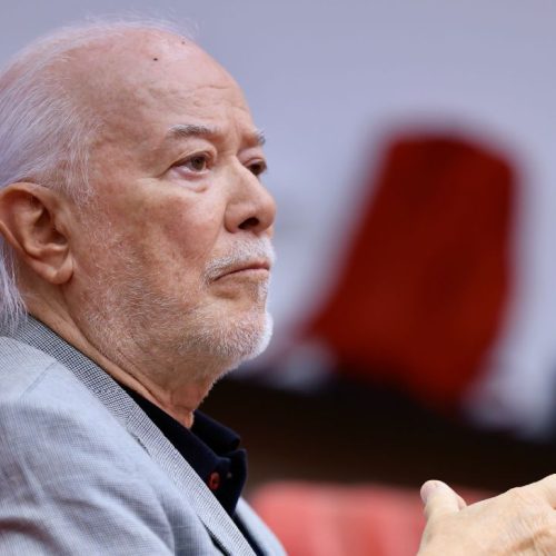 "O técnico aqui [Roger Machado] é um coitado, viu... E sabe por que ele vai ser mandado embora,...