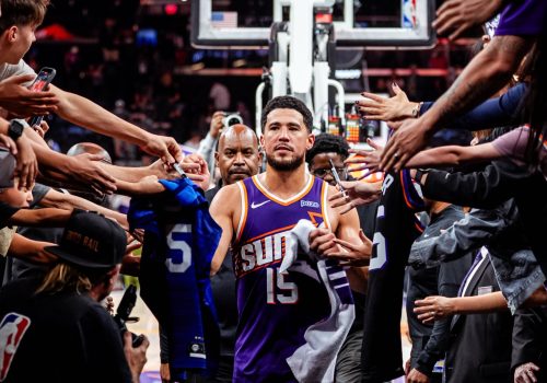 Devin Booker anotou 40 pontos contra o Golden State Warriors (Reprodução/Instagram/suns)