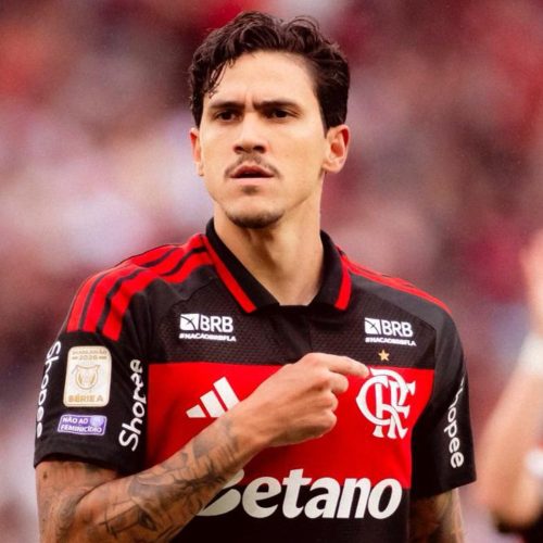 Pedro durante partida contra o Vasco, pela 14ª rodada do Brasileirão 2026 (Reprodução/X/Flame...