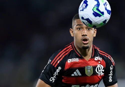 Flamengo vence o Benfica por 2 a 1 e garante o Troféu de Algarve