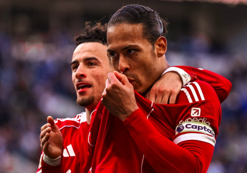 Van Dijk garantiu vitória do Liverpool contra o Everton