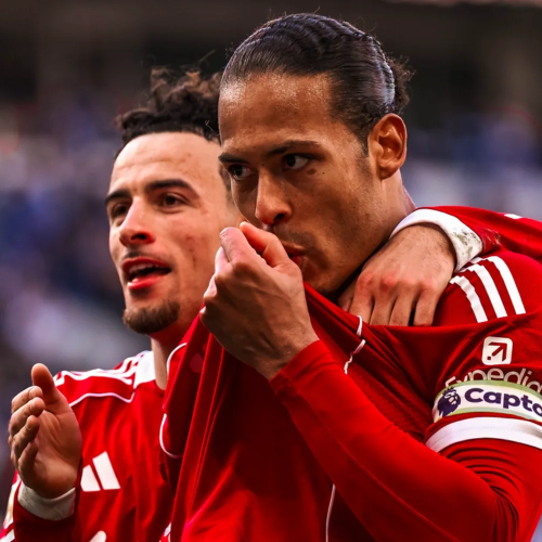 Van Dijk garantiu vitória do Liverpool contra o Everton