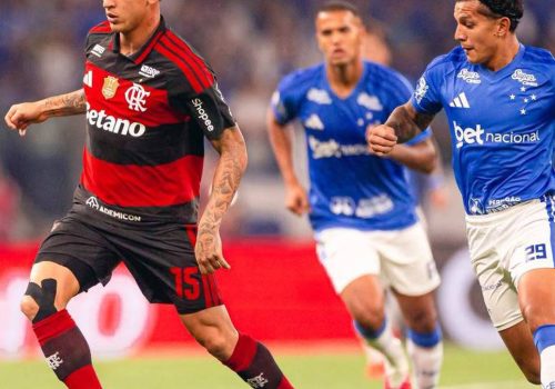 Flamengo perde para o Cruzeiro e freia sequência invicta no BrasileirãoFlamengo perde para o Cr...